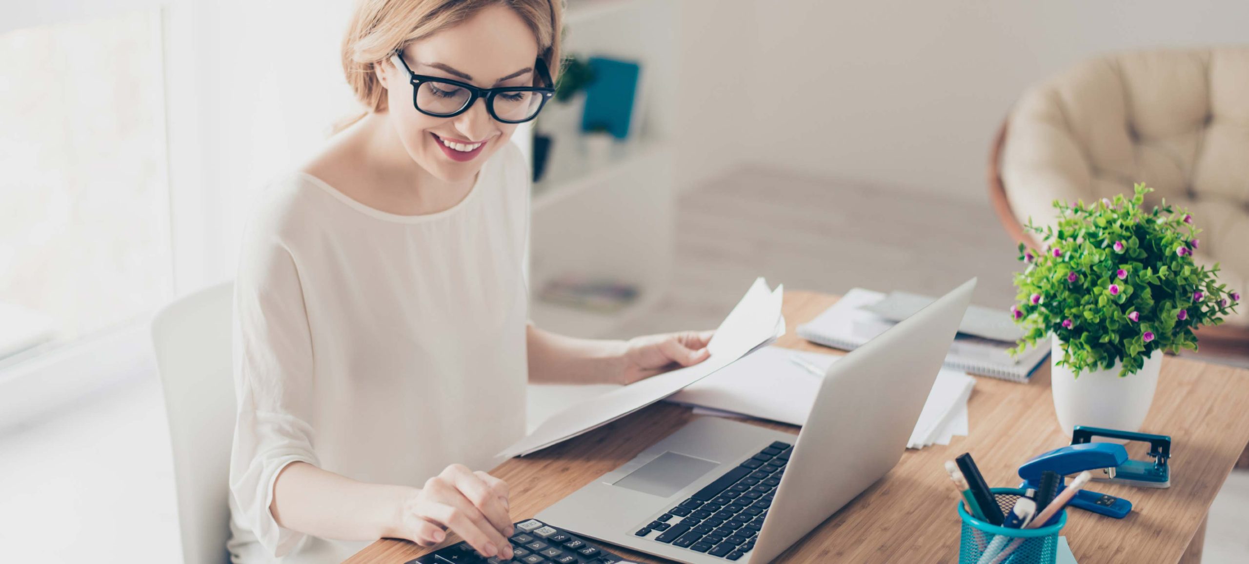Eight Reasons to Hire a Bookkeeper